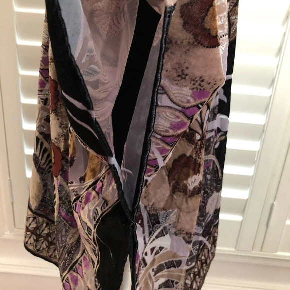 NWT Chicos Velvet Ruana Floral Butterfly Wrap New - Picture 9 of 14